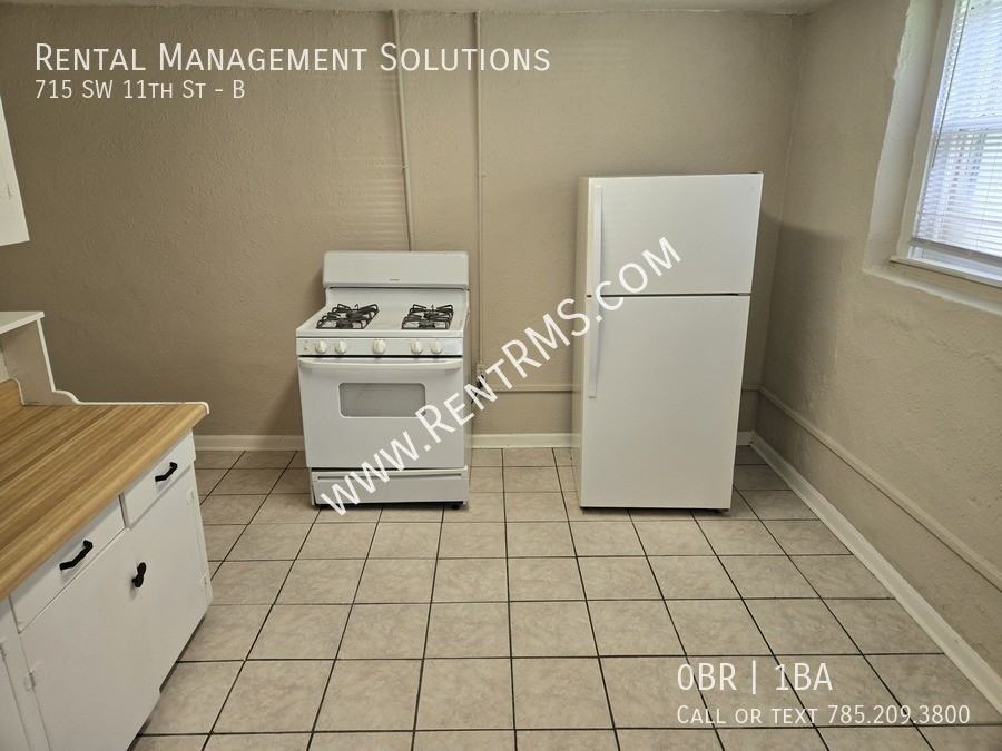 715 Sw 11th St #B - Photo 6 of 12