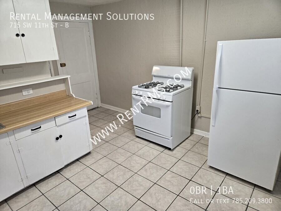 715 Sw 11th St #B - Photo 7 of 12