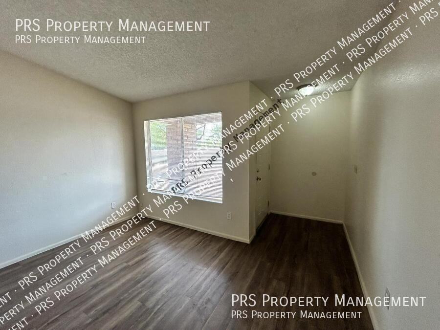 3226 N Sycamore Pl - Photo 5 of 41