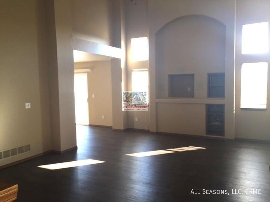 5223 Blackcloud Loop - Photo 2 of 12