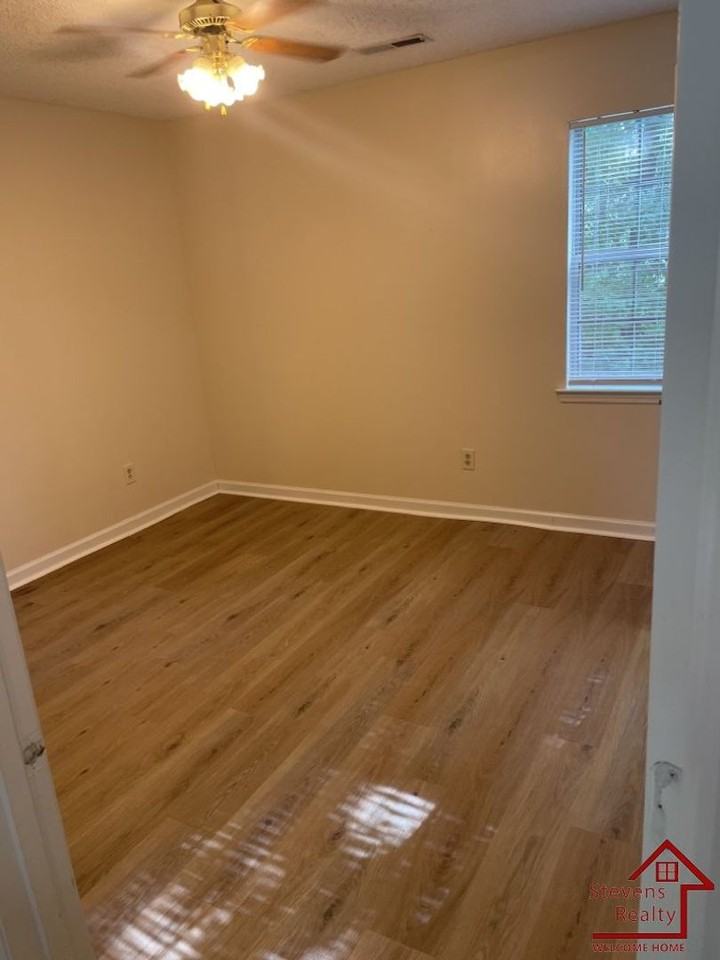181 East Ave #2 - Photo 7 of 12