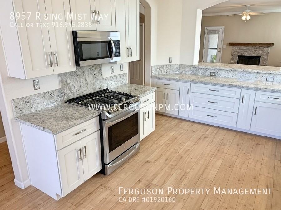 8957 Rising Mist Way - Photo 3 of 15