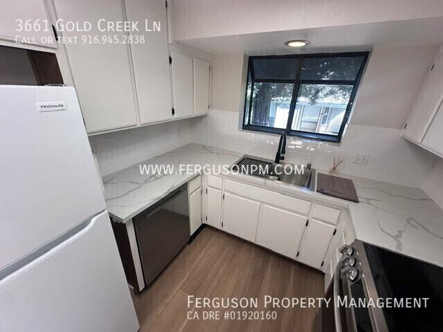 3661 Gold Creek Ln - Photo 3 of 14