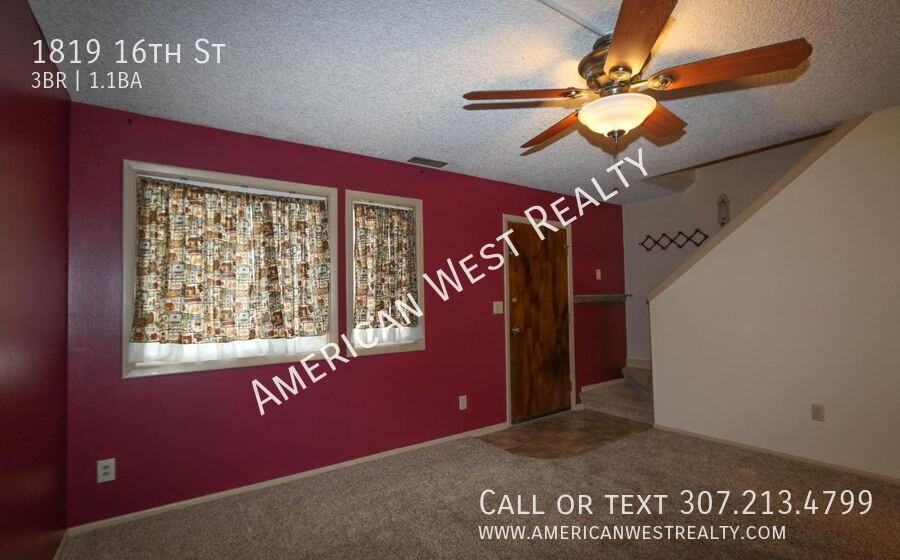 1819 16th St - Photo 3 of 10