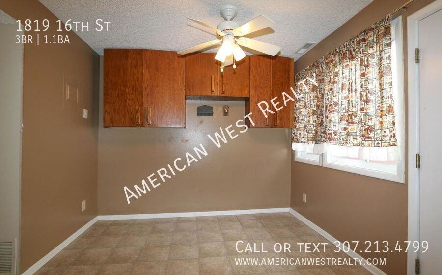 1819 16th St - Photo 5 of 10