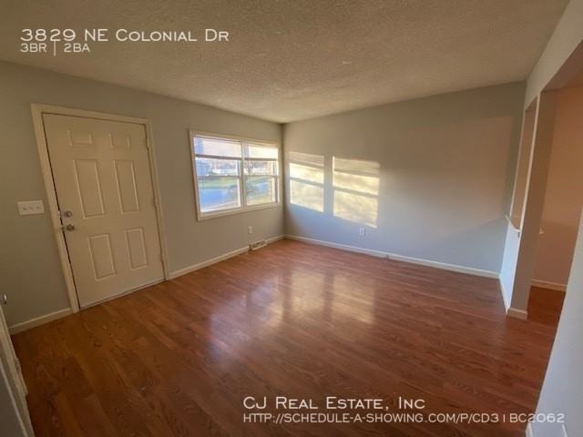 3829 Ne Colonial Dr - Photo 3 of 10