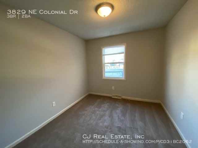 3829 Ne Colonial Dr - Photo 6 of 10