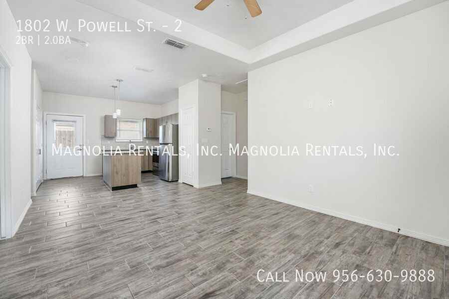1802 W Powell St #2 - Photo 3 of 13