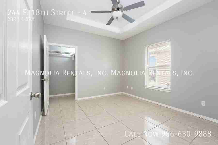 244 E 18th St #4 - Photo 6 of 11