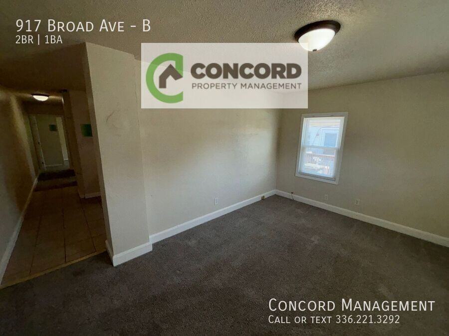 917 Broad Ave #B - Photo 4 of 13