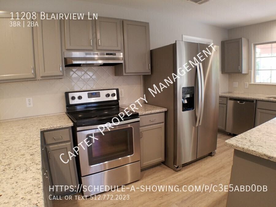 11208 Blairview Ln - Photo 7 of 32