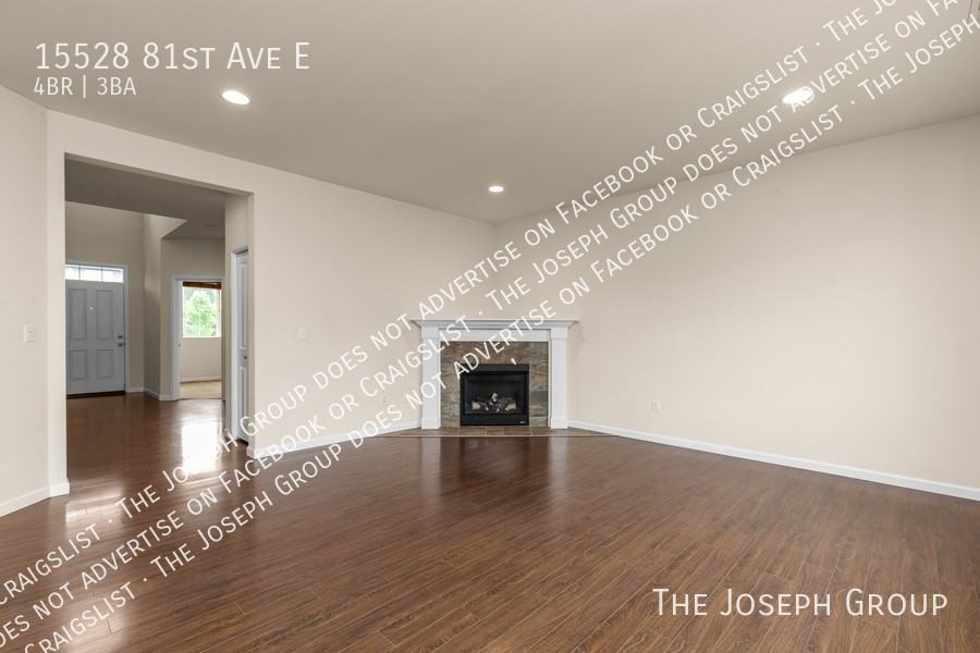 15528 81st Ave E - Photo 3 of 40
