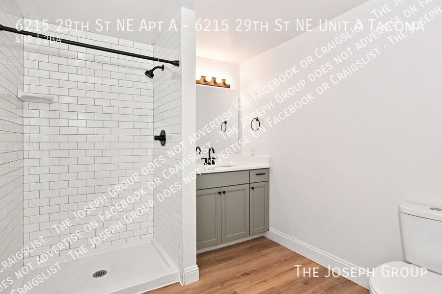 6215 29th St Ne Apt A - Photo 5 of 11