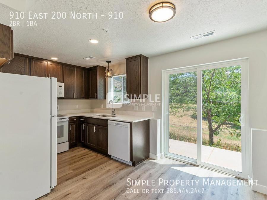 910 E 200 N #910 - Photo 5 of 27