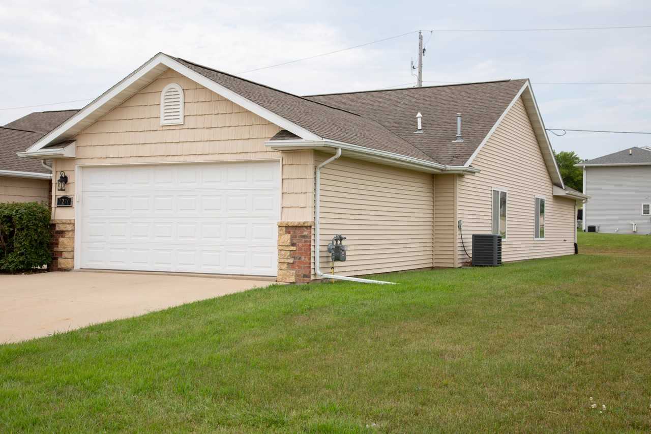 2270 Fawn View Dr #2270 - Photo 3 of 30