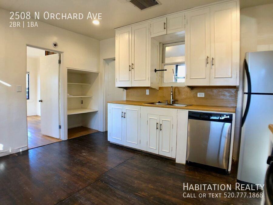 2508 N Orchard Ave - Photo 3 of 16
