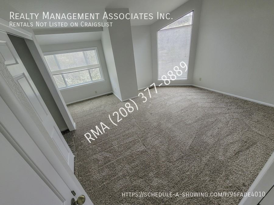 1951 S Wood Duck Ln - Photo 6 of 13