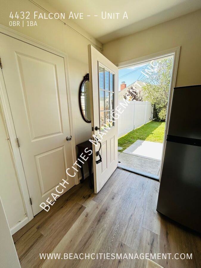 4432 Falcon Ave #A - Photo 5 of 19
