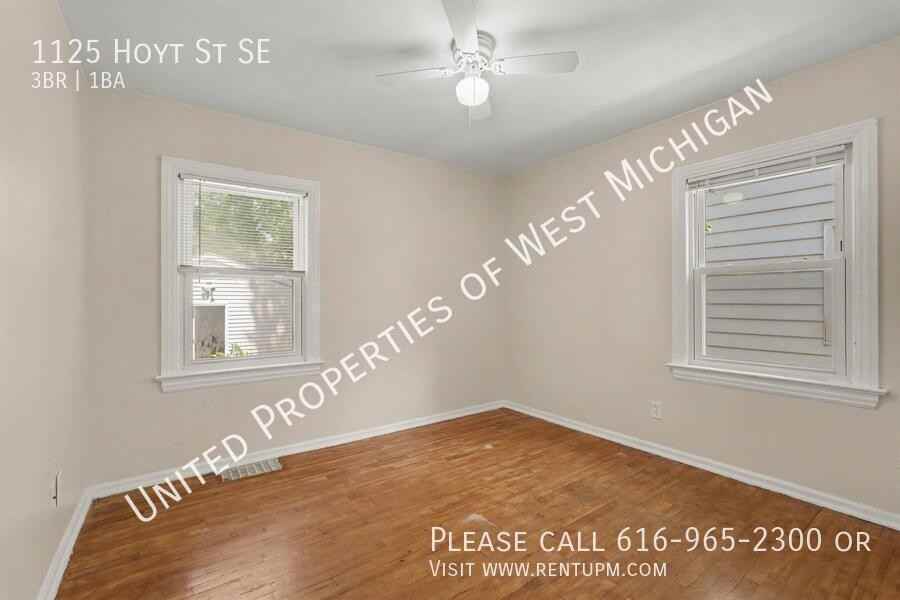 1125 Hoyt St Se - Photo 4 of 16