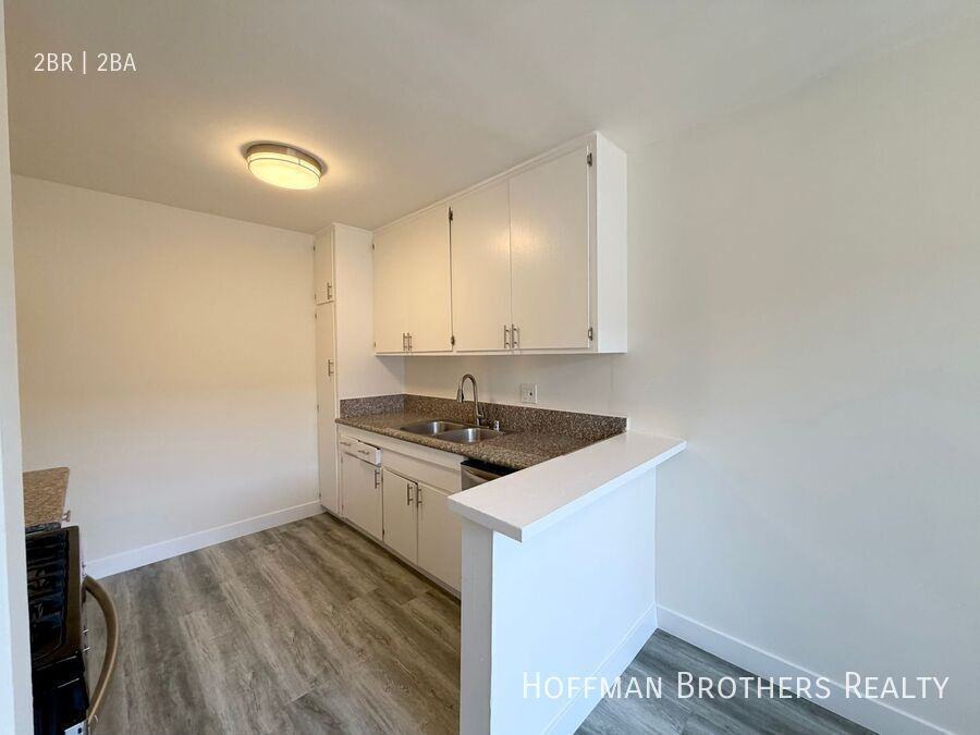 8143 Langdon Ave #216 - Photo 5 of 9
