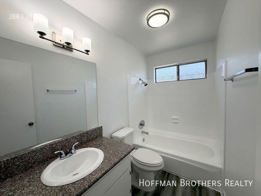8143 Langdon Ave #216 - Photo 7 of 9