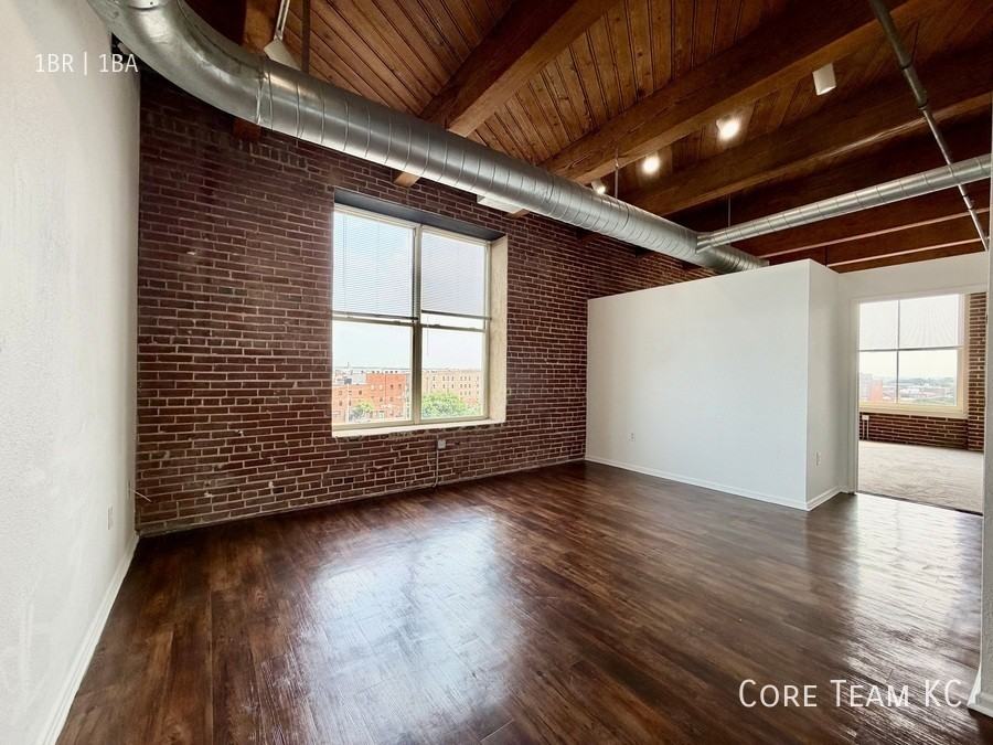 202 W 5th St #410