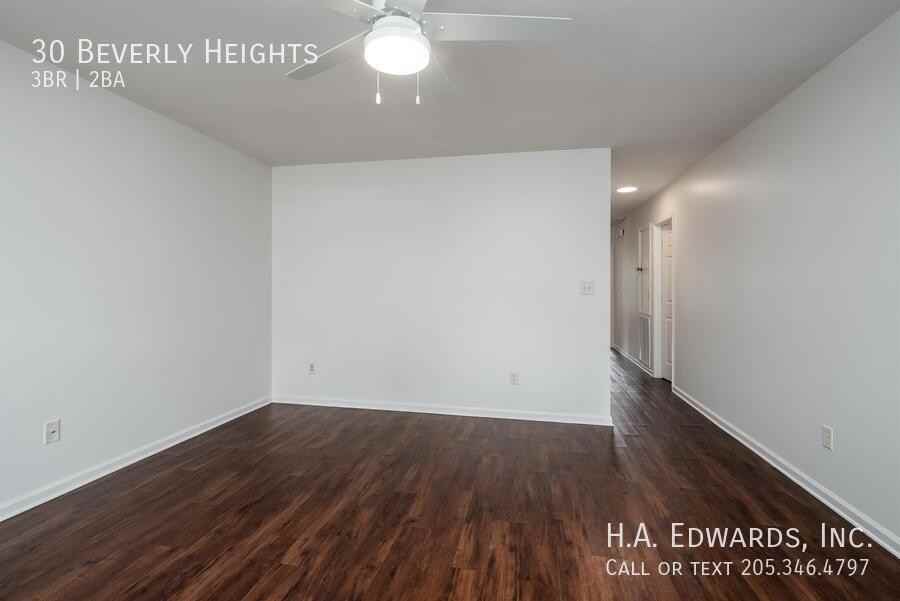 30 Beverly Hts - Photo 4 of 23
