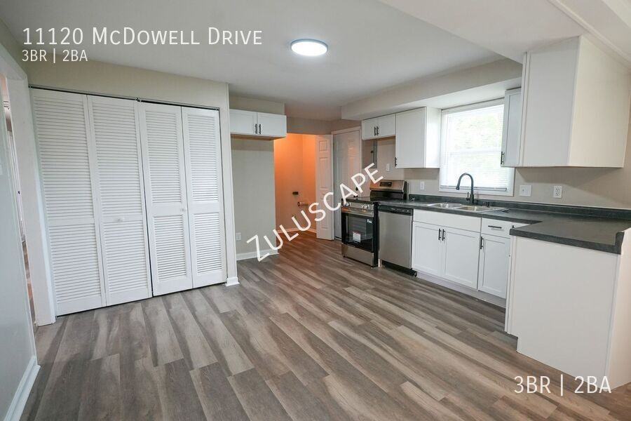 11120 Mcdowell Dr - Photo 5 of 22