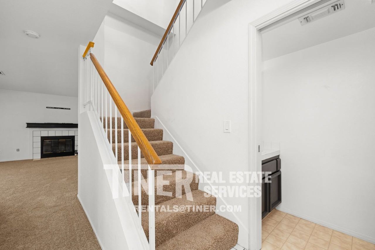4116 Alex Ln - Photo 5 of 28