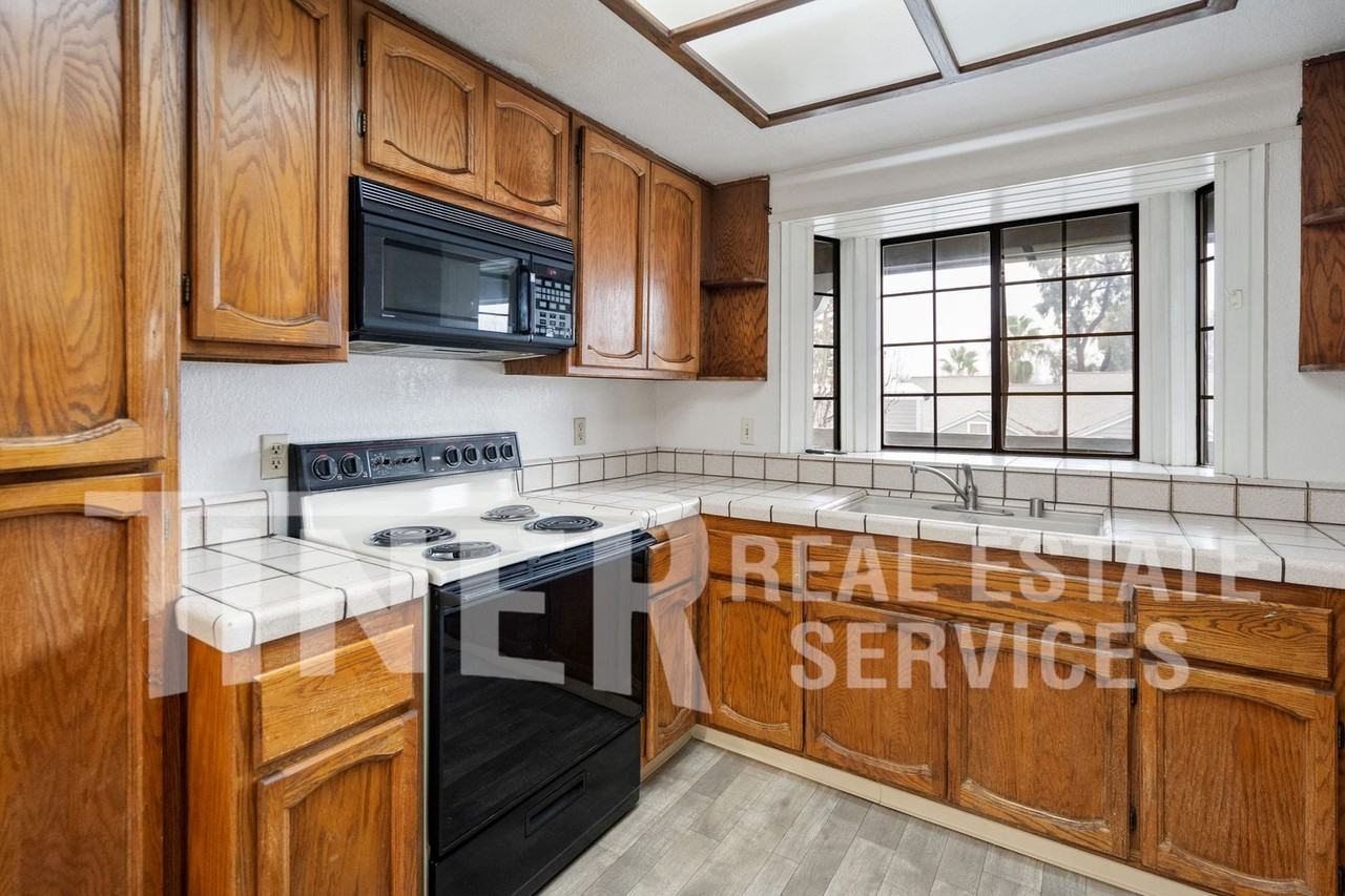 5829 San Juan Ave #8 - Photo 4 of 17