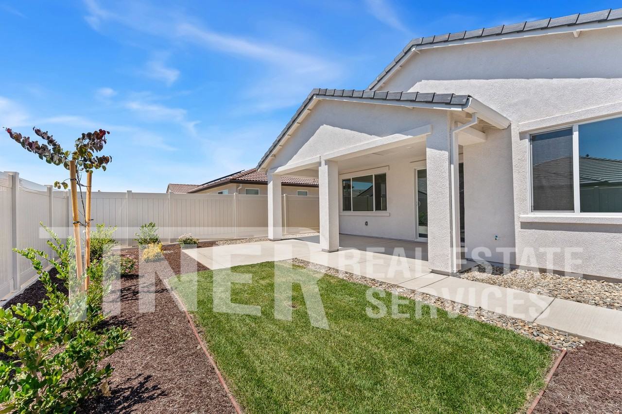 3062 Pansona St - Photo 4 of 38