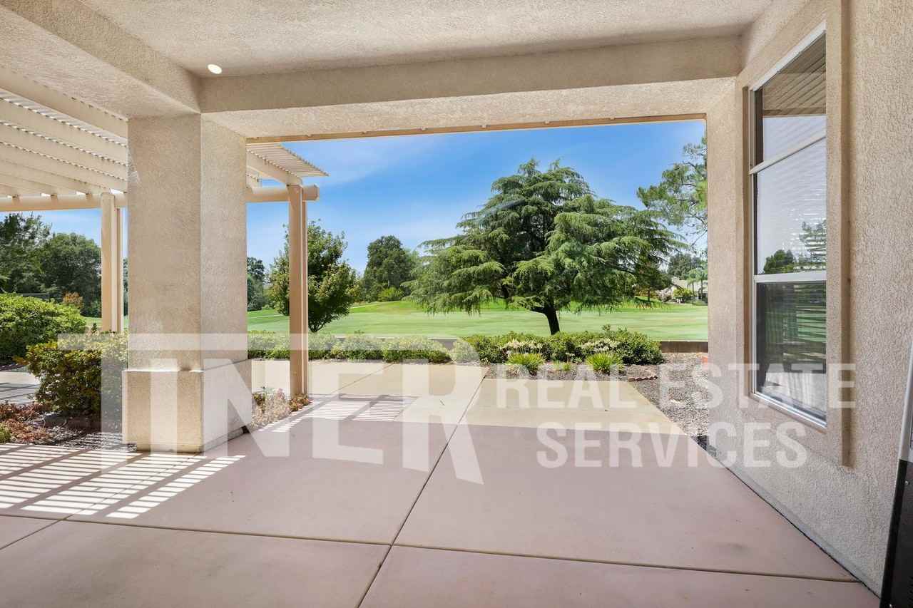 7401 Acorn Glen Loop - Photo 2 of 34