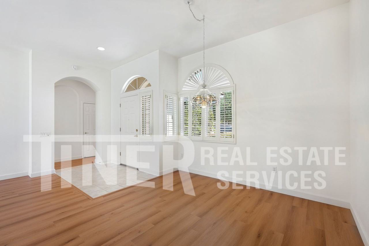 7401 Acorn Glen Loop - Photo 7 of 34