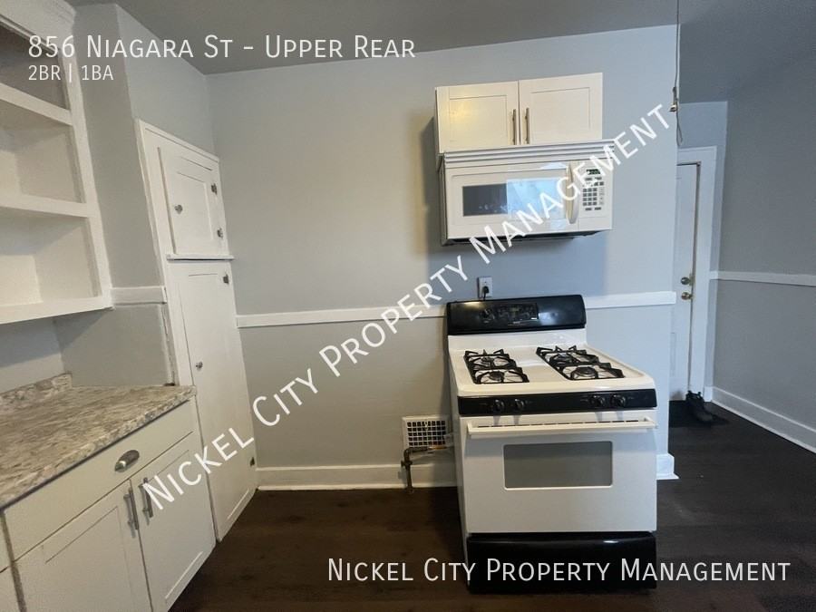 856 Niagara St - Photo 5 of 6