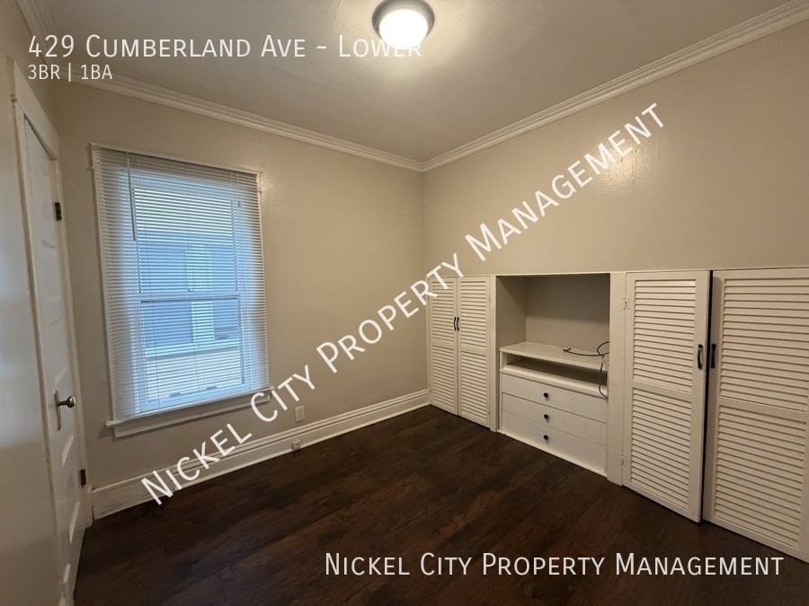 429 Cumberland Ave - Photo 3 of 8