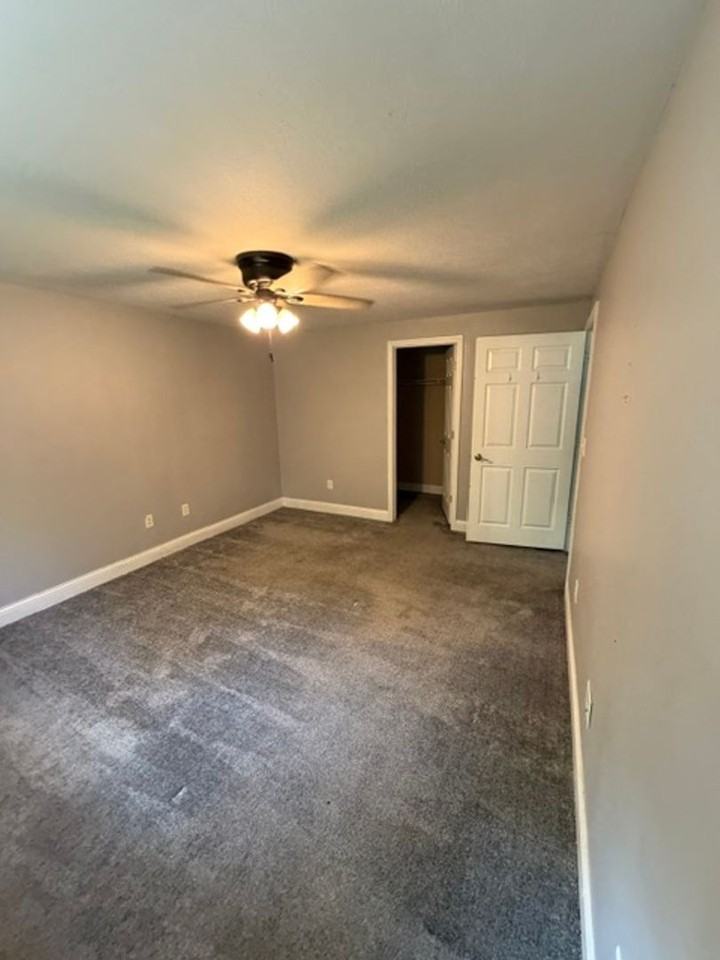 410 Goldenrod Dr - Photo 6 of 12