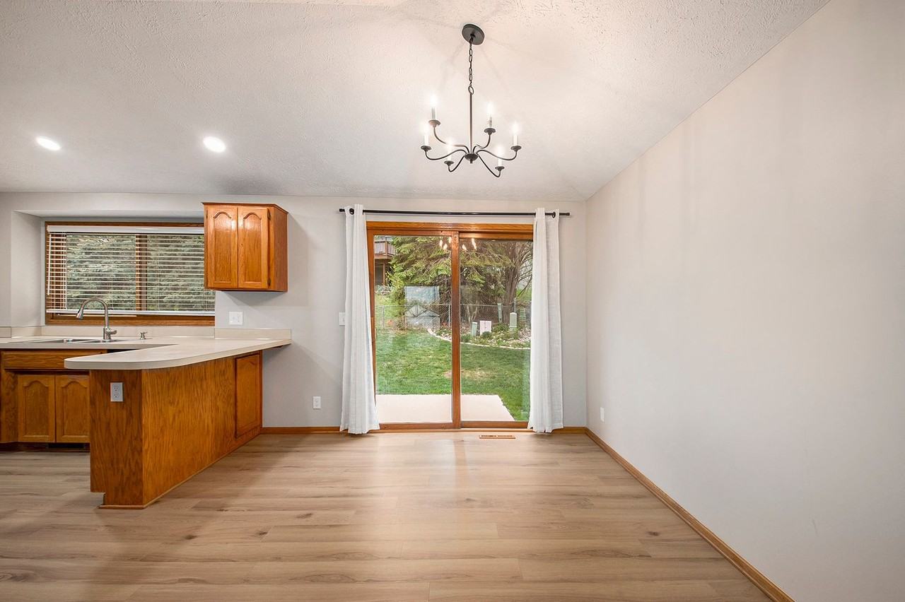 13568 Margo St - Photo 6 of 15