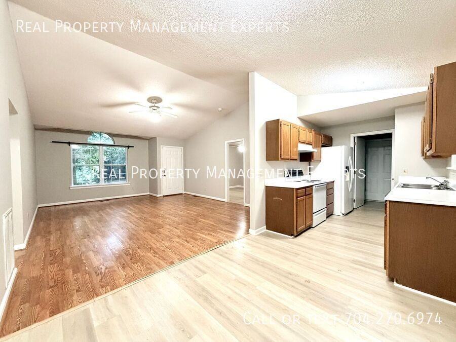174 Overcreek Rd - Photo 4 of 16