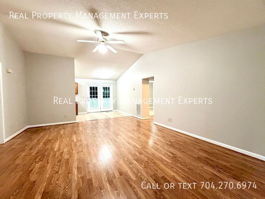 174 Overcreek Rd - Photo 6 of 16