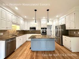 featured image of 640 Barington Pl
