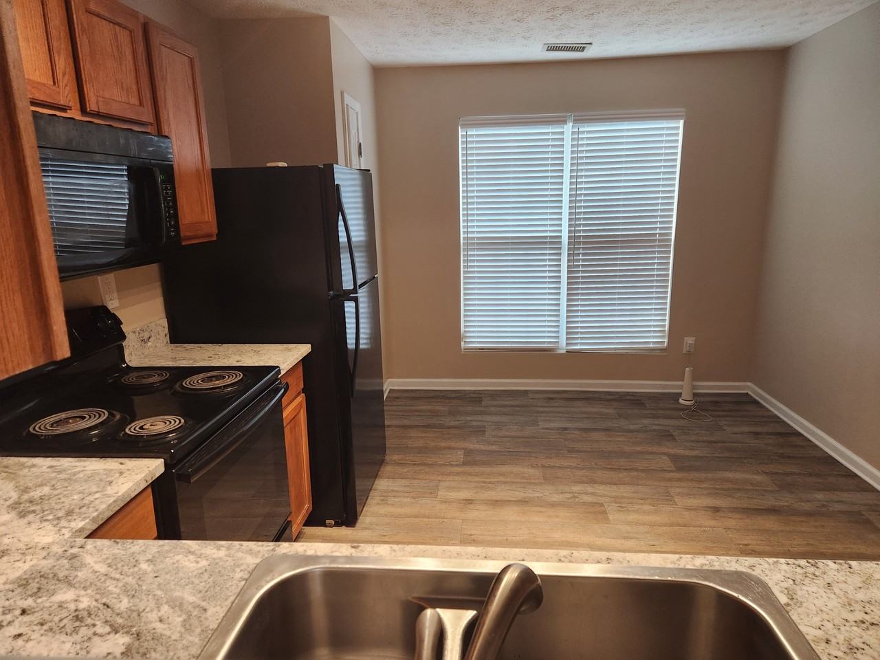 3354 Waldrop Trl #3354 - Photo 6 of 15