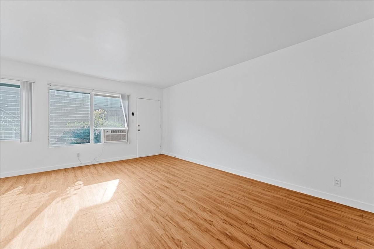 6114 Cahuenga Blvd #03 - Photo 6 of 17