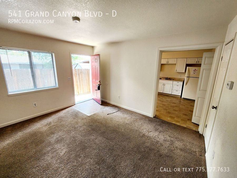 541 Grand Canyon Blvd #D - Photo 2 of 14