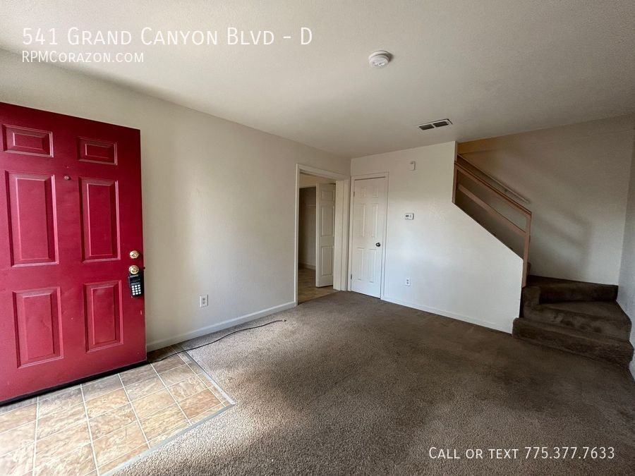 541 Grand Canyon Blvd #D - Photo 4 of 14