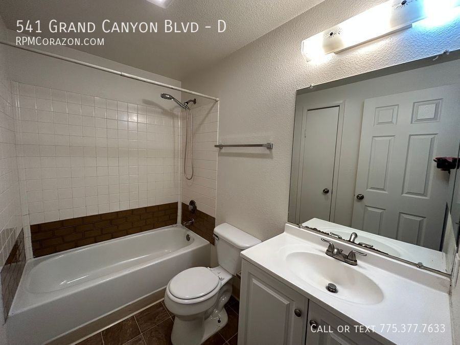 541 Grand Canyon Blvd #D - Photo 6 of 14