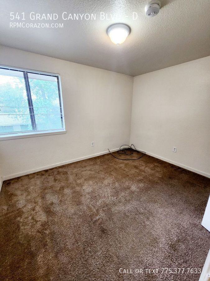 541 Grand Canyon Blvd #D - Photo 7 of 14