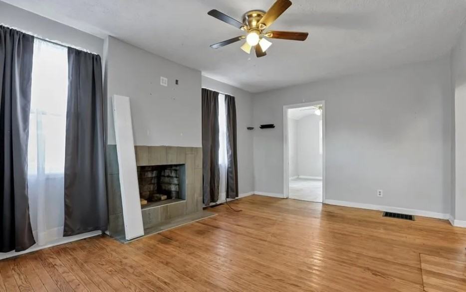4415 Leacourt Dr #NA - Photo 2 of 7