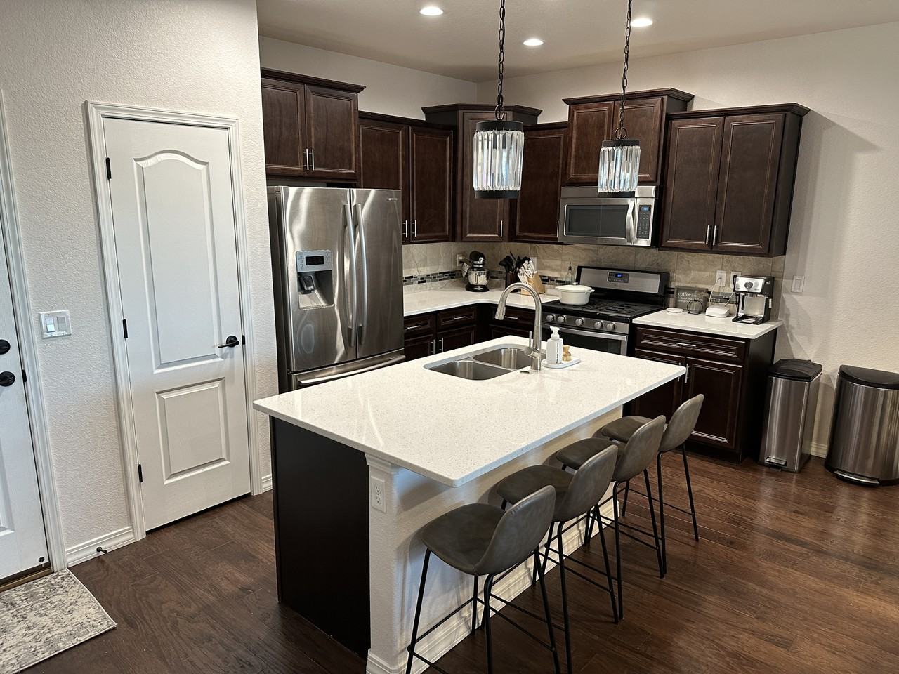 1743 Portland Gold Dr #TH - Photo 2 of 33