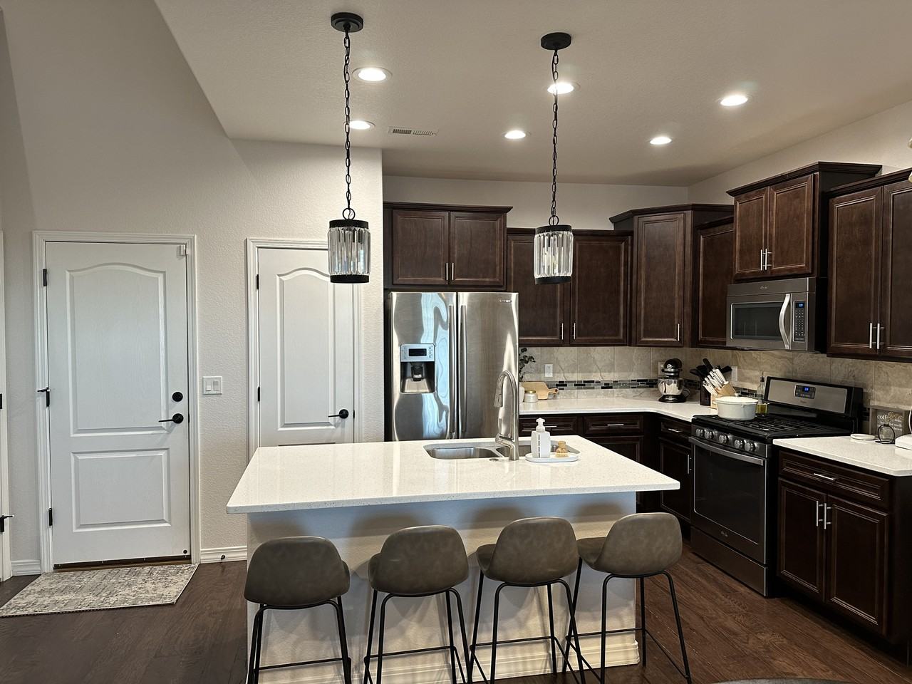 1743 Portland Gold Dr #TH - Photo 4 of 33