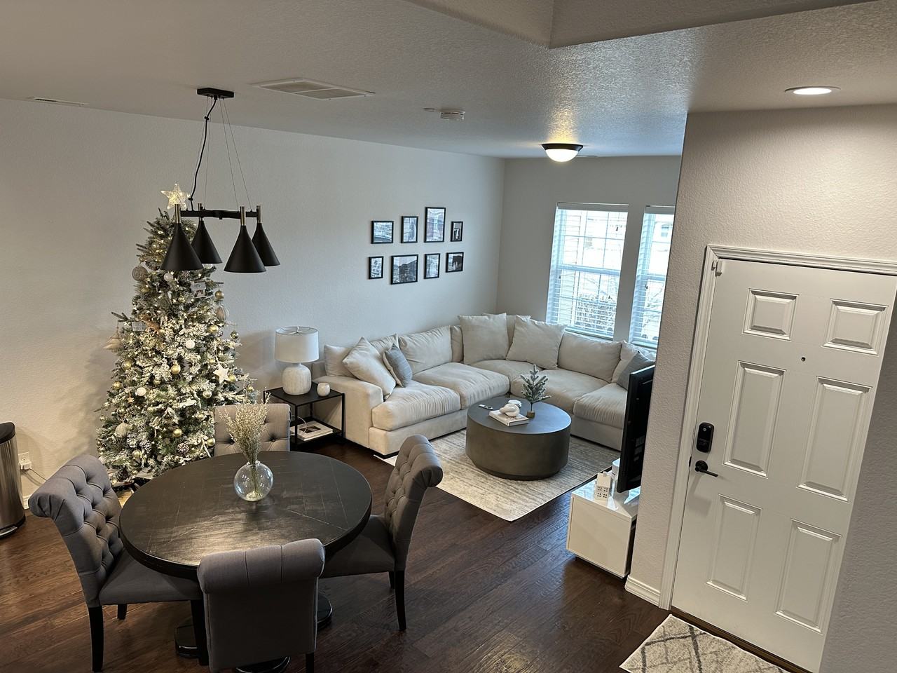1743 Portland Gold Dr #TH - Photo 7 of 33